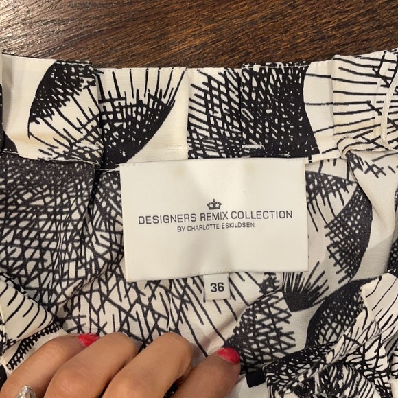 Designers Remix Collection off shoulder top - Picture 6 of 9